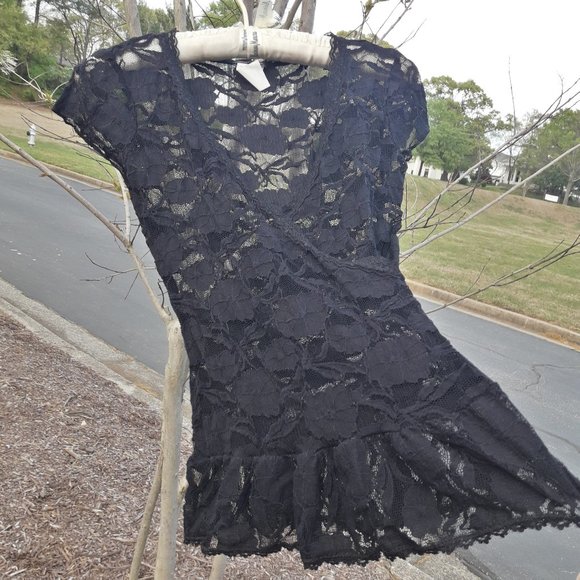 Vintage Black Lace Top Camisole Short Sleeves - Picture 3 of 7